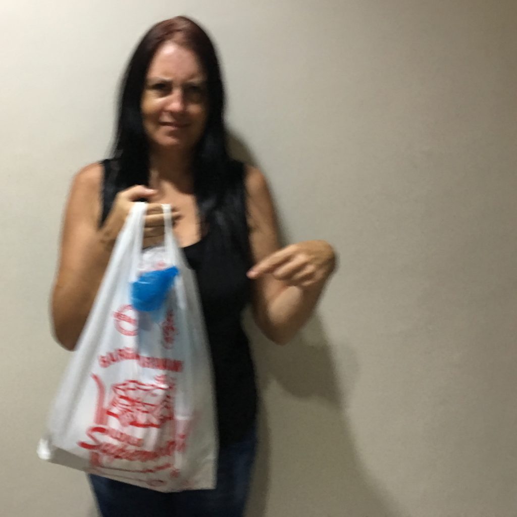 mel says no to plastic bags