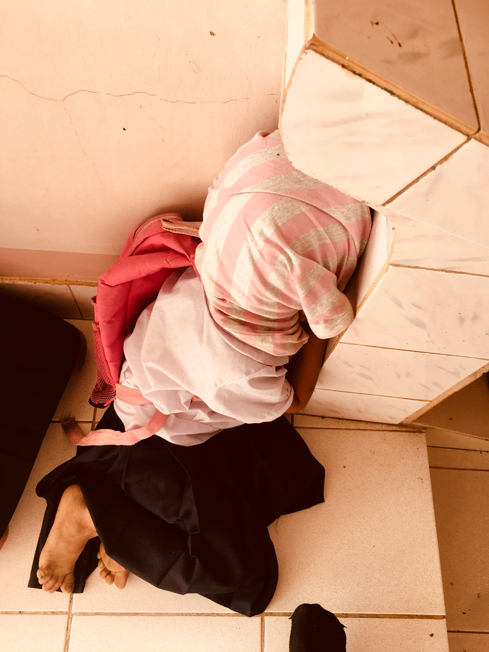 little girl with headlice