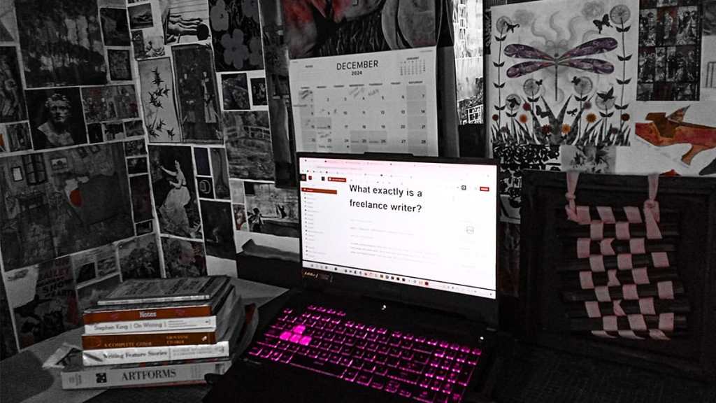 What exactly is a freelance writer?